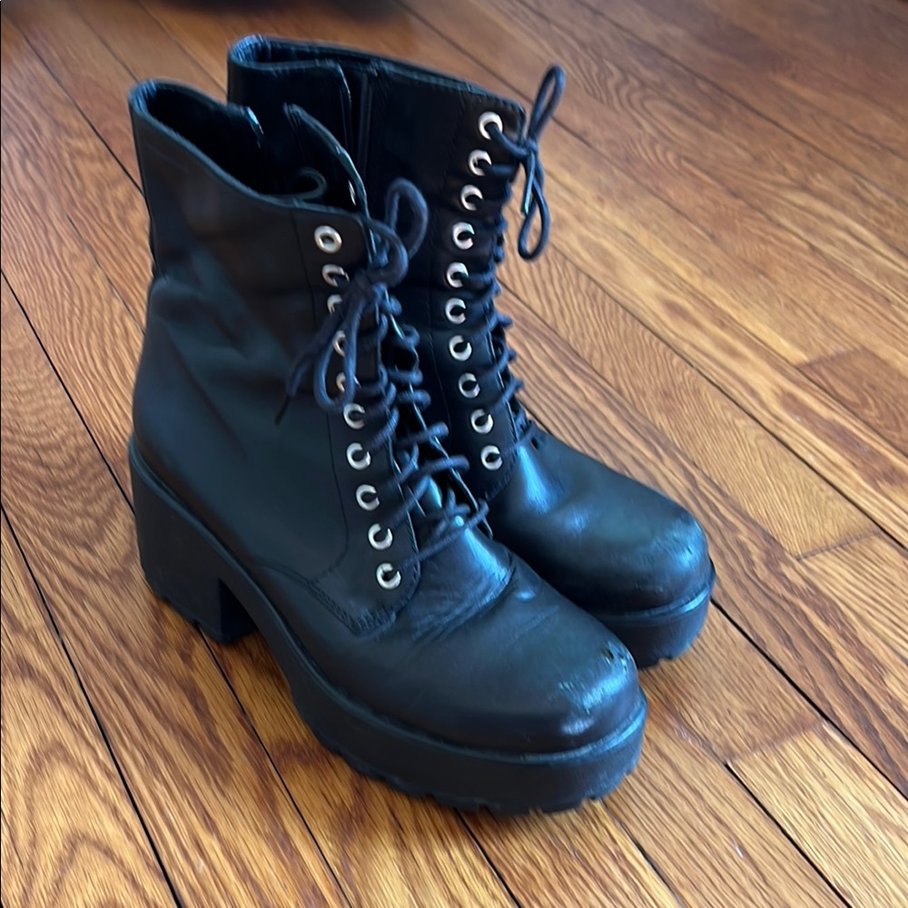 Vagabond Dioon Black Lace-Up Platform Boots